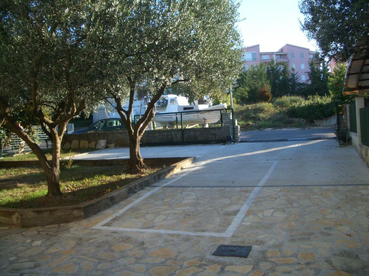Nera Apartment Zadar Bagian luar foto